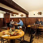 Altdeutsches Gasthaus Roter Hirsch